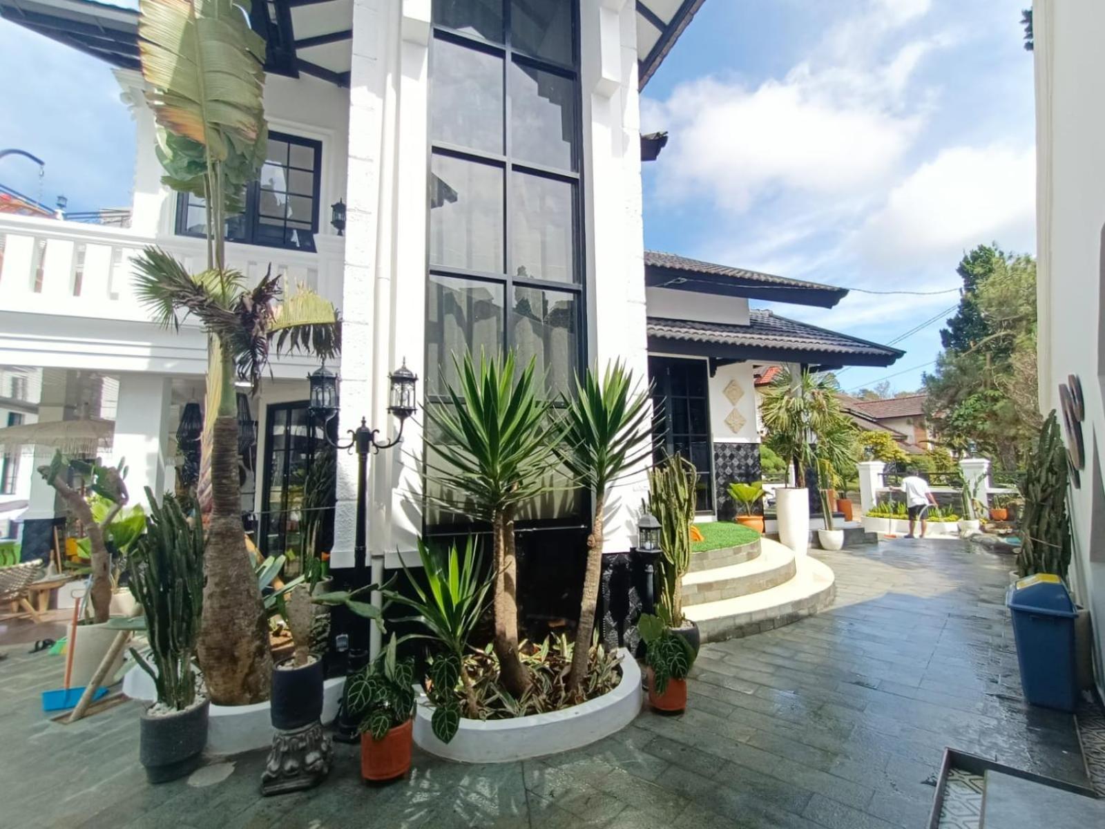 Villa Kota Bunga Malini 10 Cikundul Экстерьер фото