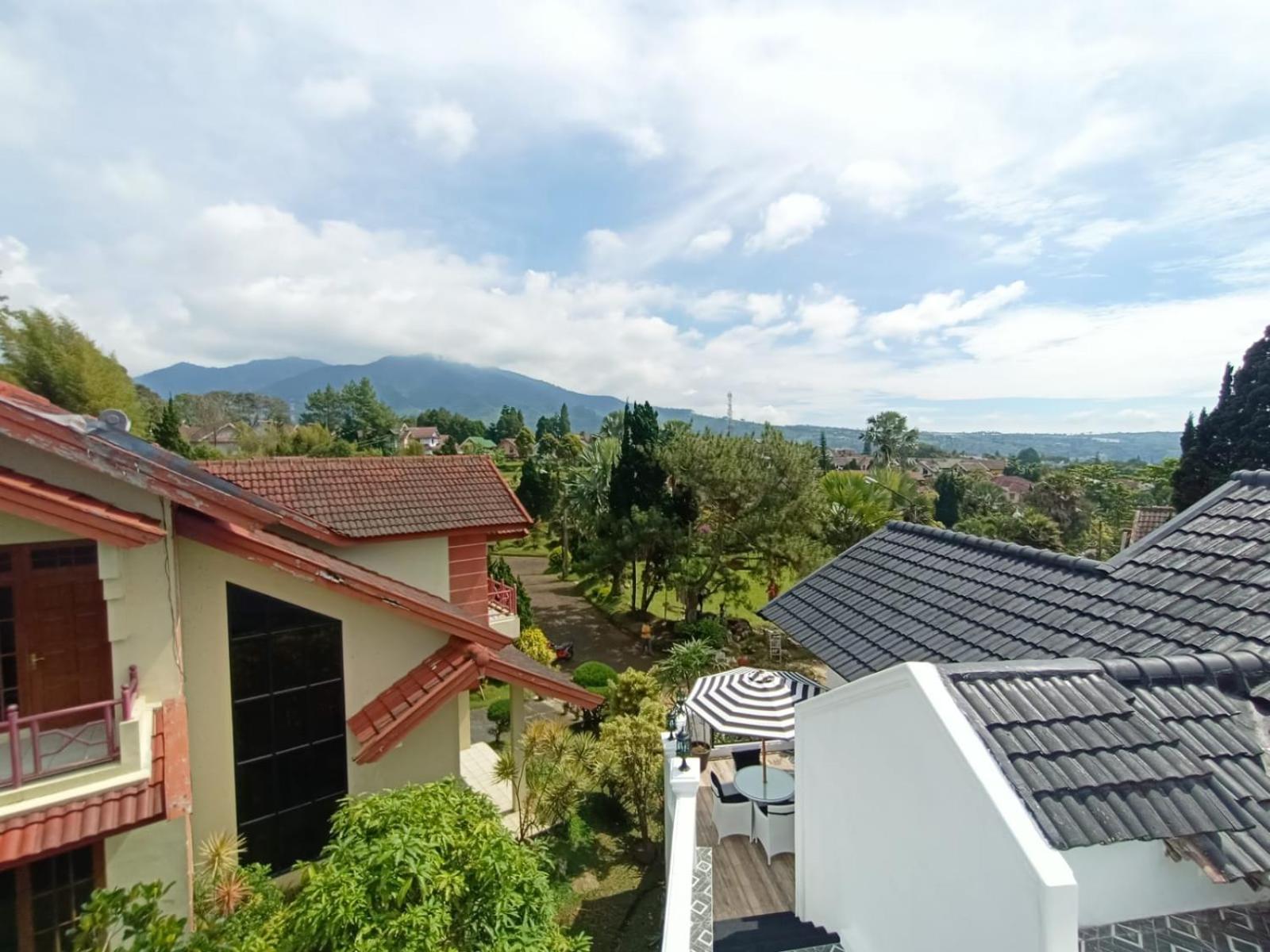 Villa Kota Bunga Malini 10 Cikundul Экстерьер фото