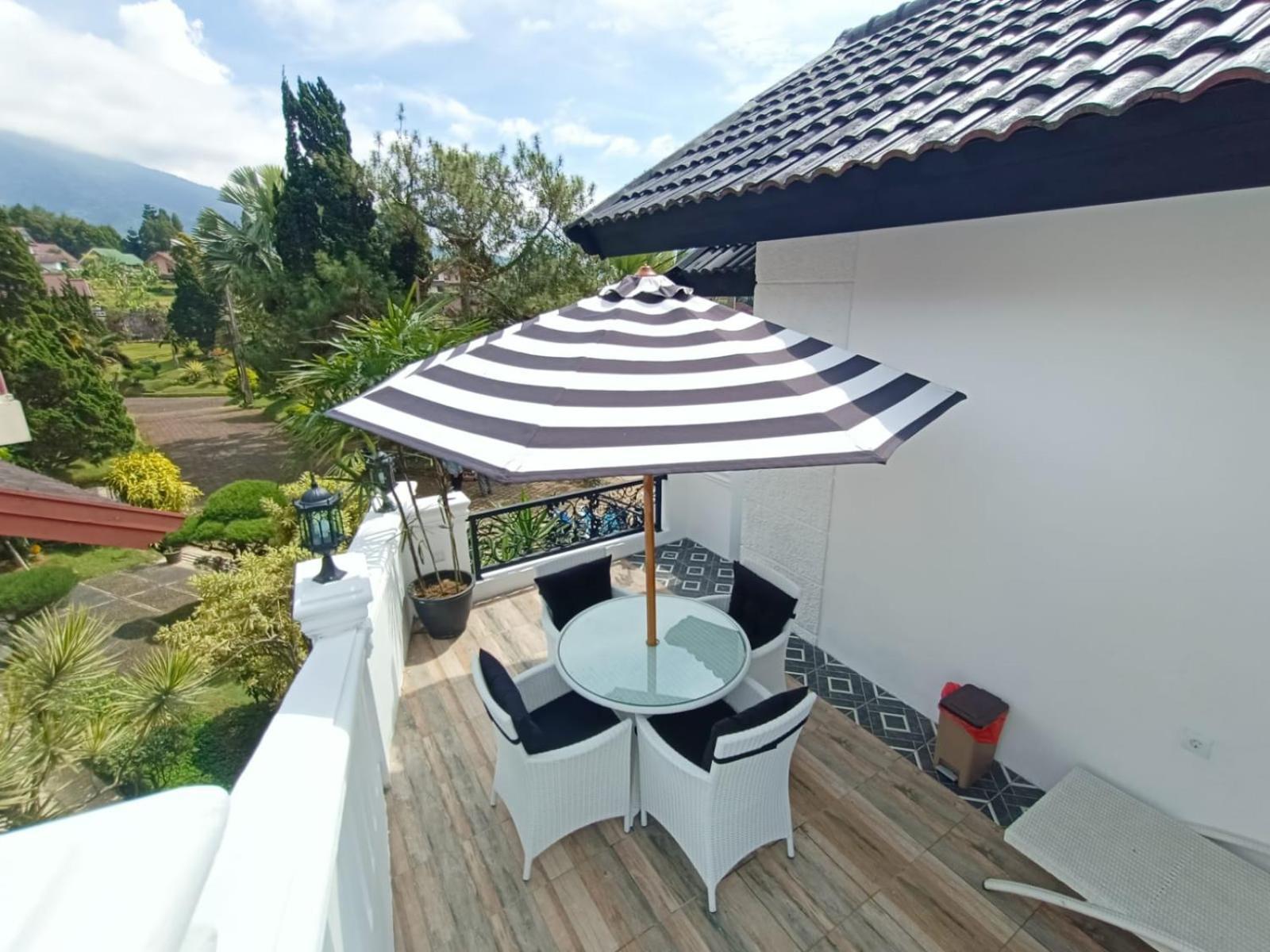 Villa Kota Bunga Malini 10 Cikundul Экстерьер фото