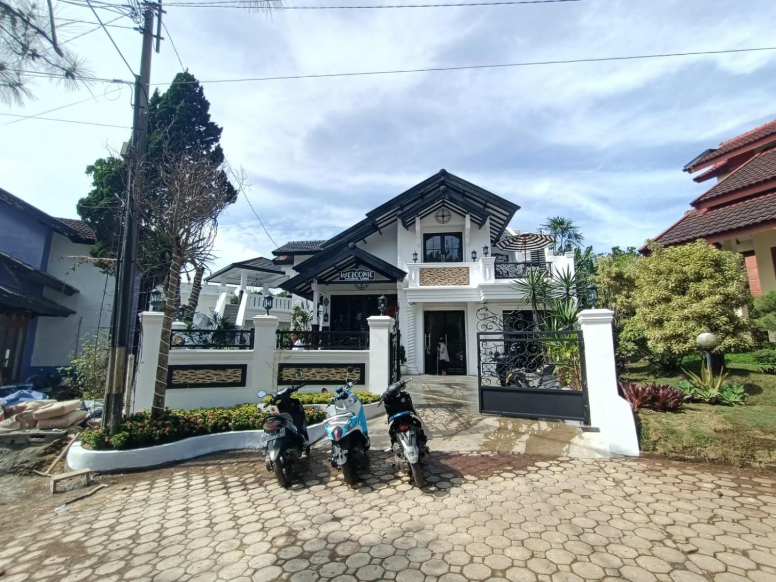 Villa Kota Bunga Malini 10 Cikundul Экстерьер фото