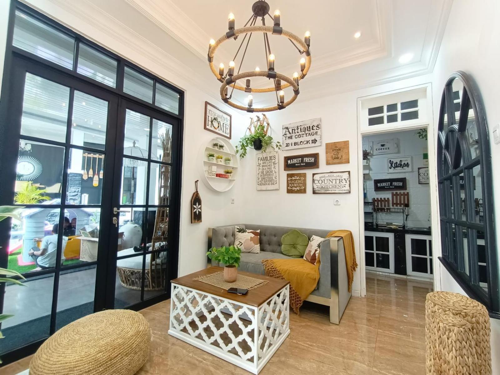 Villa Kota Bunga Malini 10 Cikundul Экстерьер фото